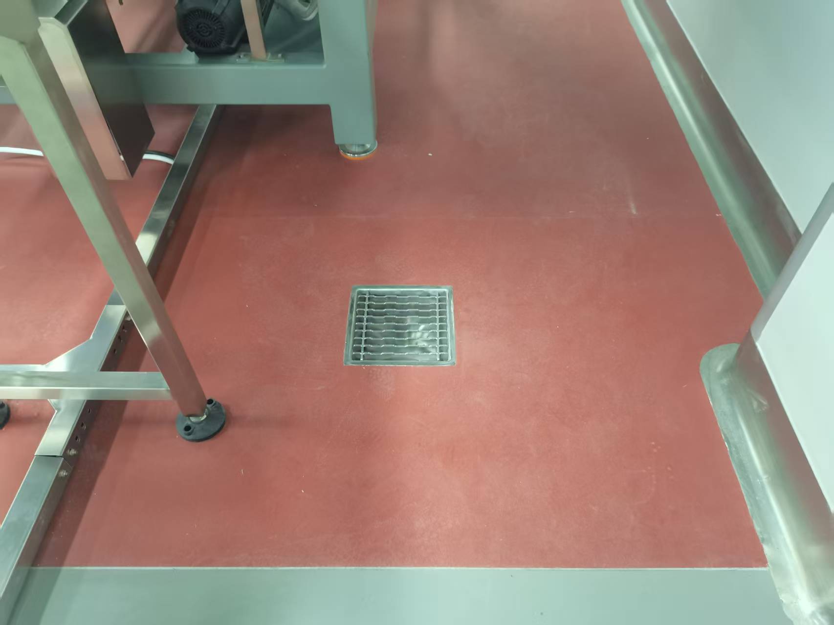 玄仪排水产品在医药厂的应用:合规、洁净与耐腐蚀解决方案